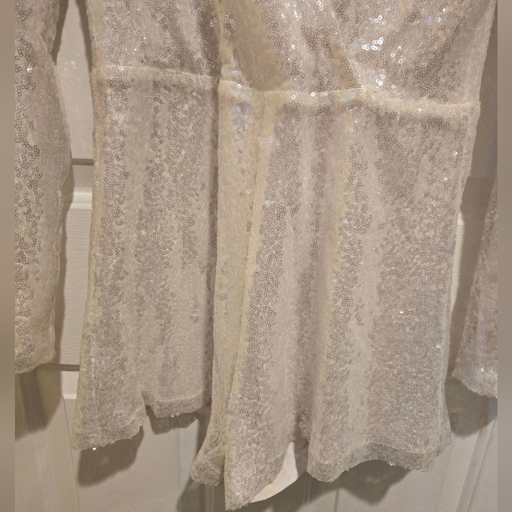 Revolve Superdown Devonne Surplice Romper White S… - image 6